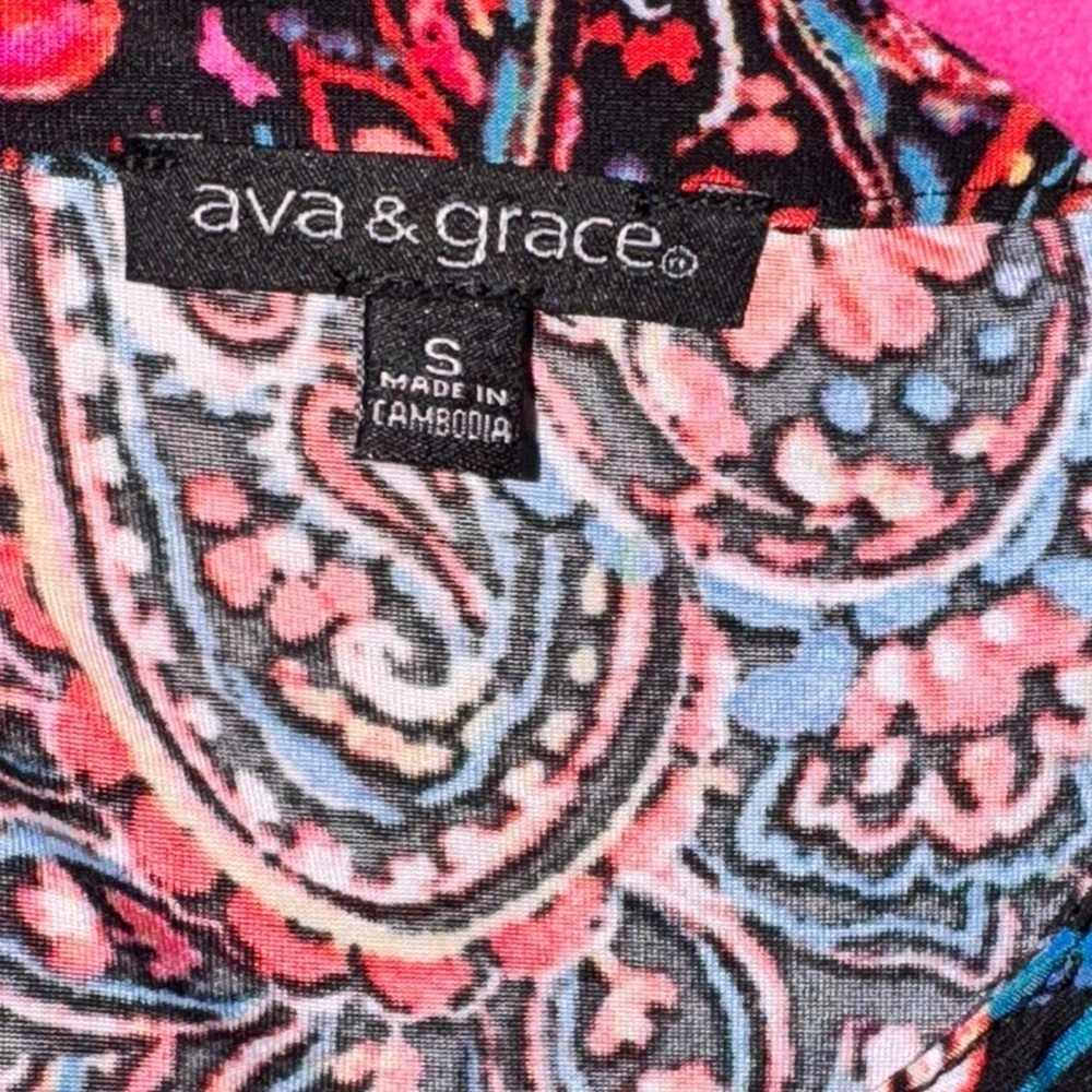 Ava & Grace Multicolor Paisley Sleeveless Blouse - Picture 2 of 4